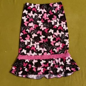 Size 12 lil girls silky skirt.